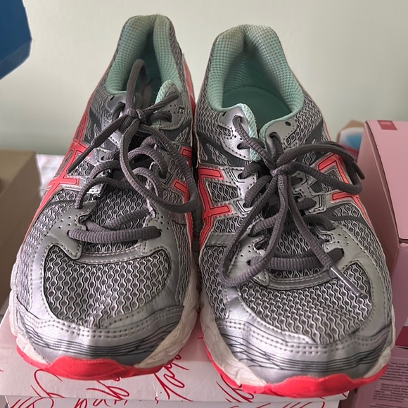 Gently worn ASICS Gel Flux 2 - Picture 1 of 6